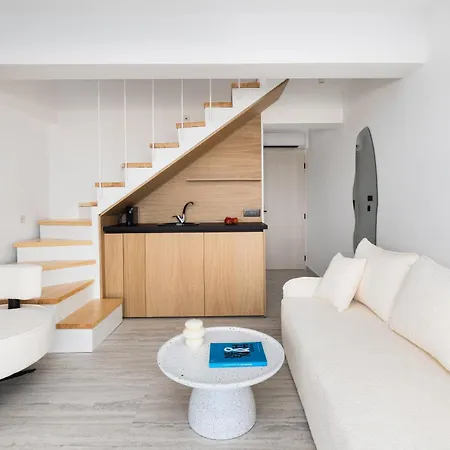 דירה Solis Ortus Adults 16plus *