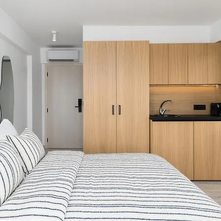 דירה Solis Ortus Adults 16plus *