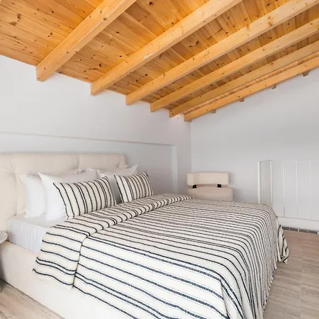 דירה Solis Ortus Adults 16plus אספרובלטה